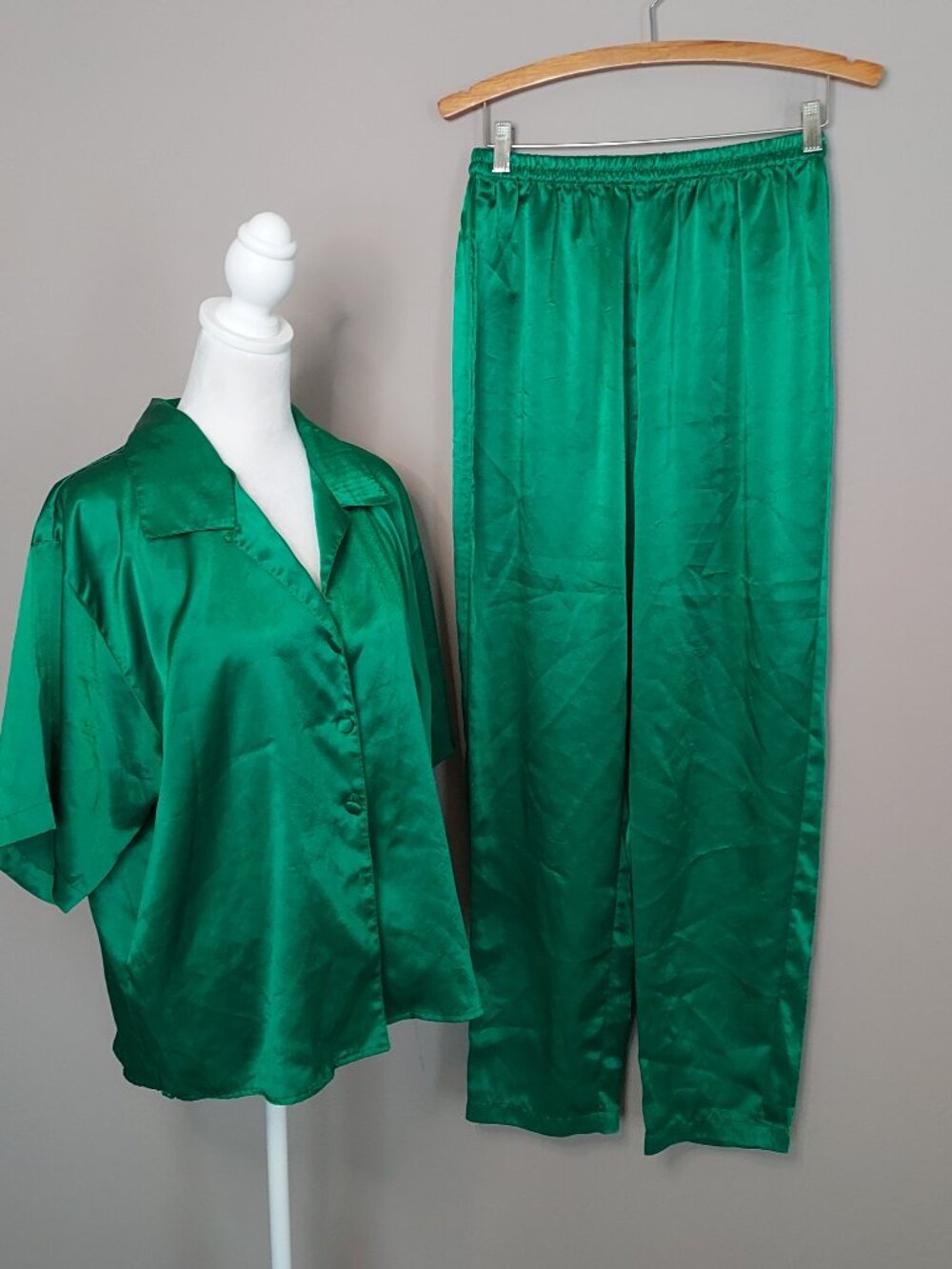 Victoria Secret Vintage Gold Label Green Satin Pajama Set Size Med